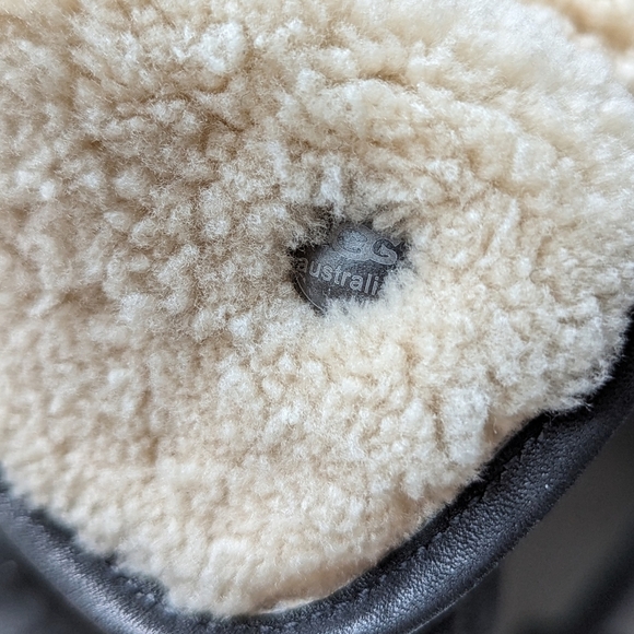 UGG Australia Lynnea Shearling Studded Clog Boot - Picture 12 of 12